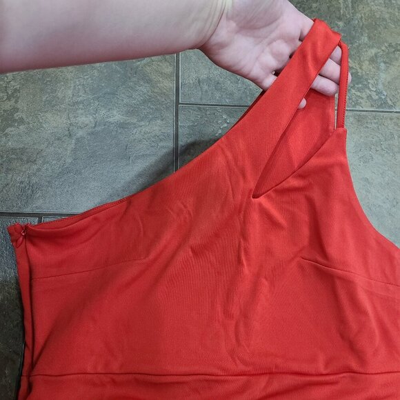 💎2/$18💎 NWT red cocktail party outing dress side zipper, one shoulder - Picture 4 of 5